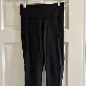 Athleta Interval Stash Capri - size S - black